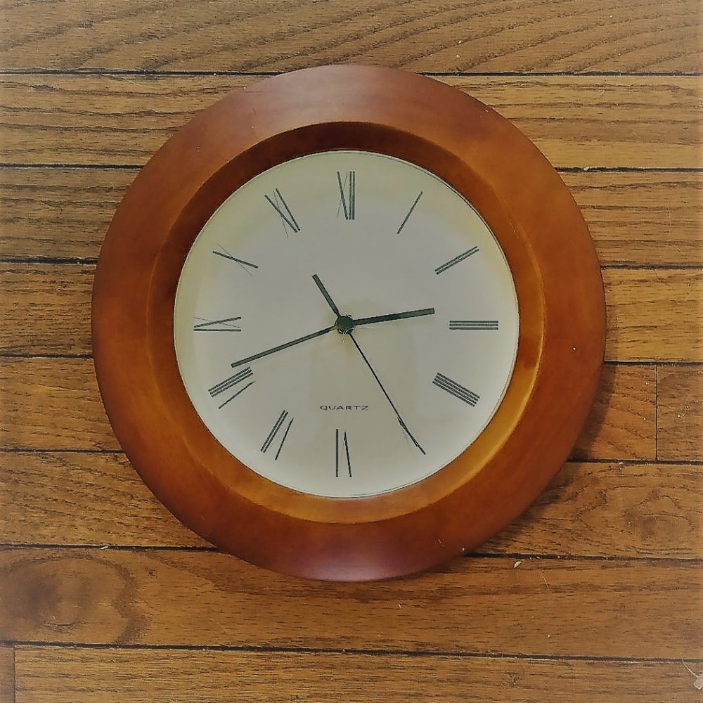 11" round wooden  wall clock